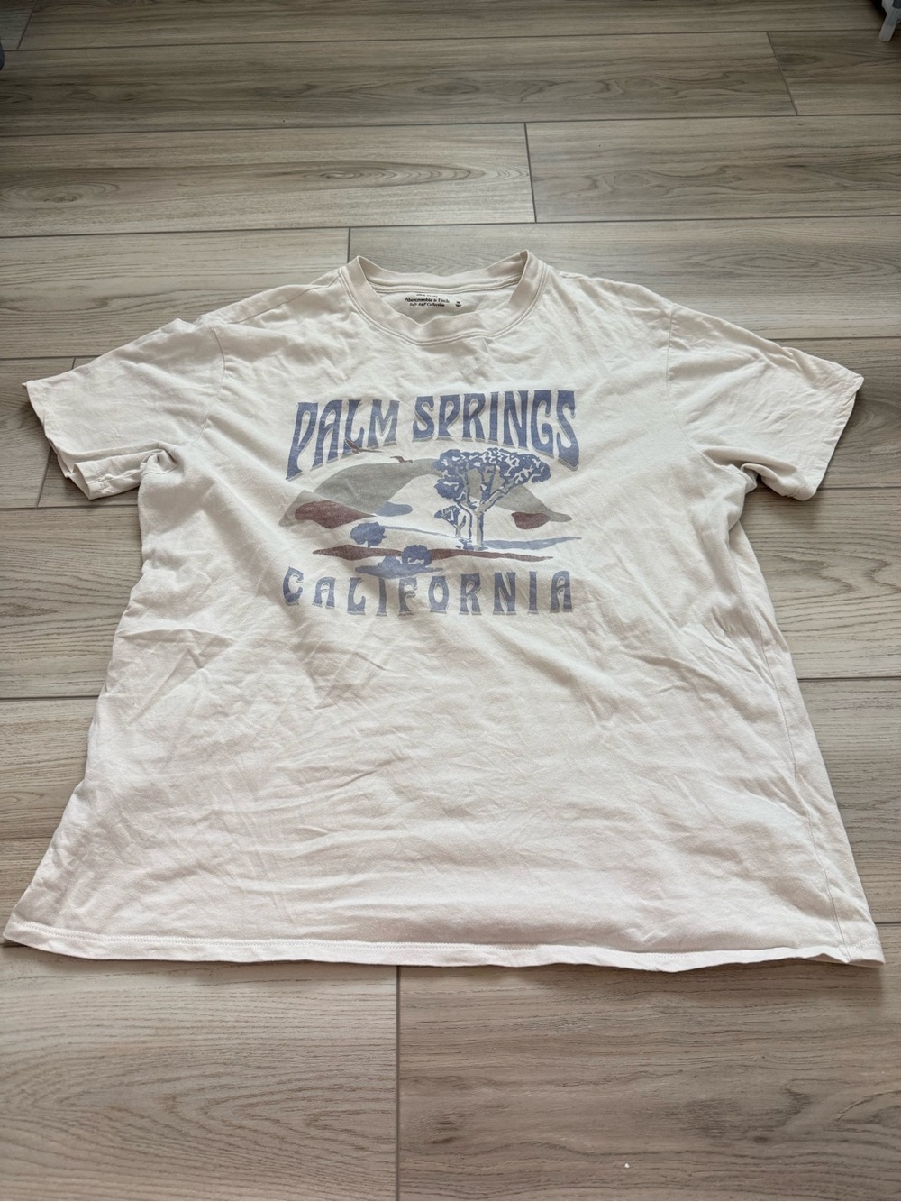 Abercrombie & Fitch Women’s Soft A&F Oversized Graphic “Palm Springs” Tee - Picture 2 of 4
